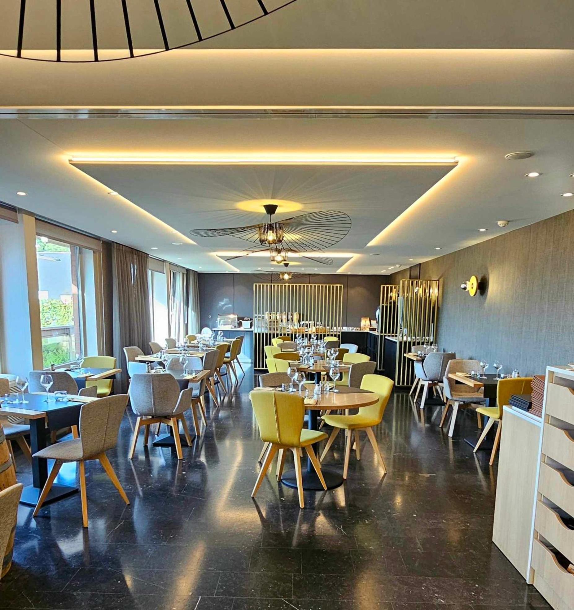 Hotel Les 3 Cles Gembloux Bagian luar foto