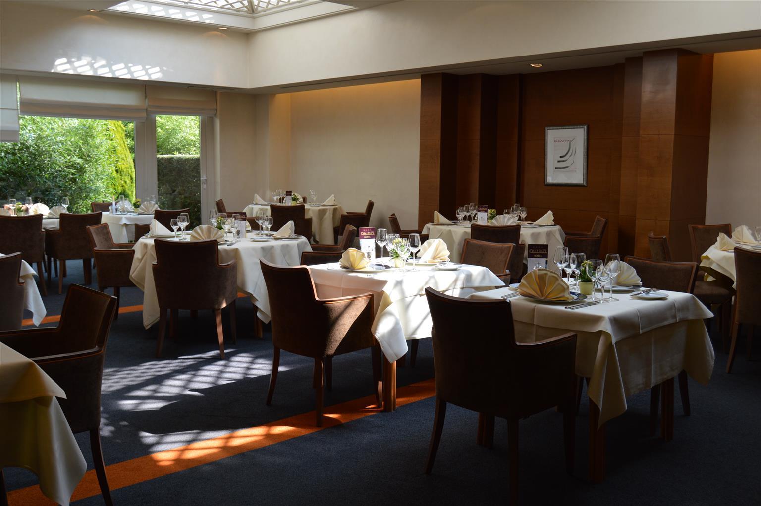 Hotel Les 3 Cles Gembloux Bagian luar foto