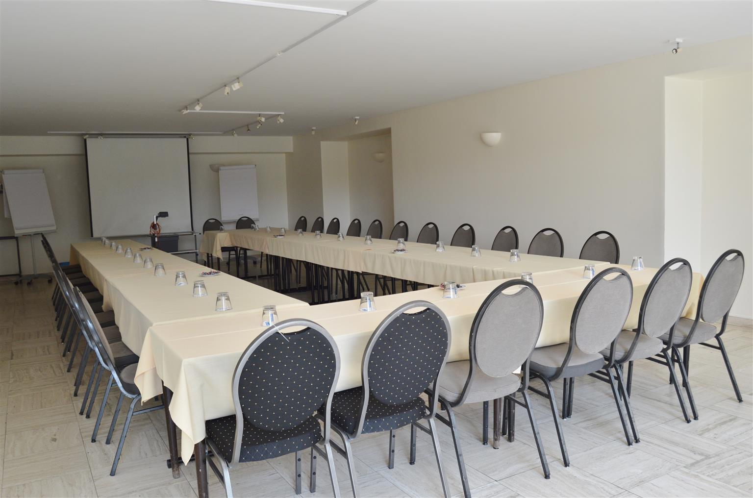 Hotel Les 3 Cles Gembloux Bagian luar foto