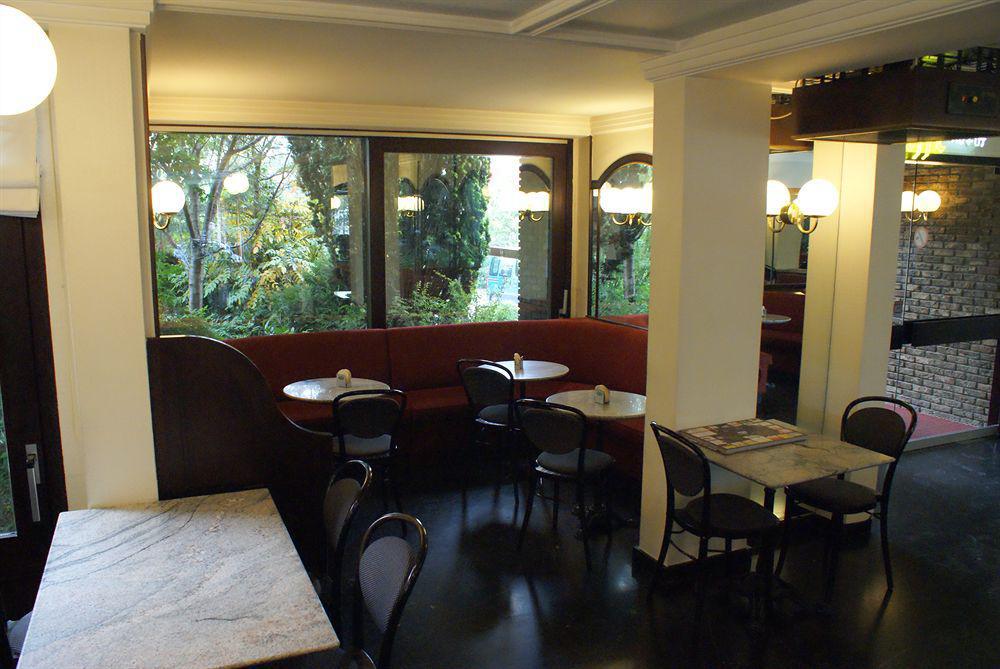 Hotel Les 3 Cles Gembloux Bagian luar foto